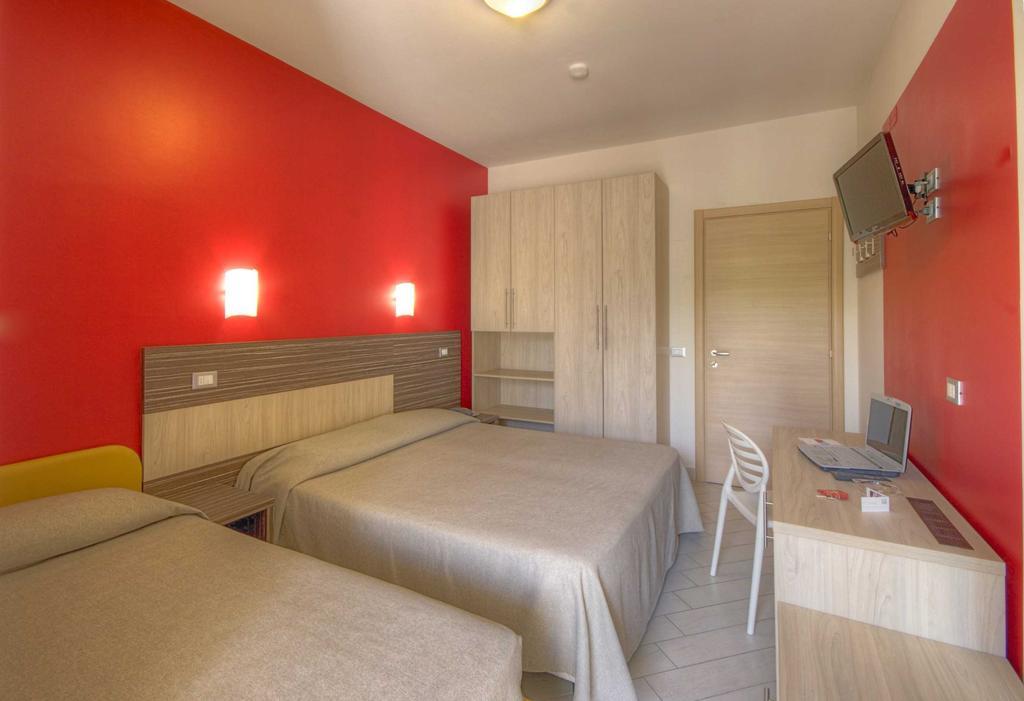 Hotel Sydney Σαν Μπενεντέτο ντελ Τρόντο Δωμάτιο φωτογραφία